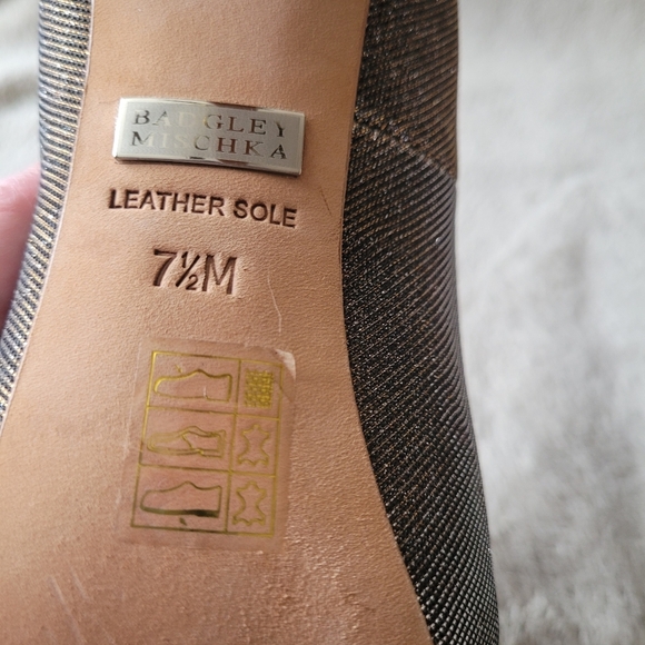 Badgley Mischka Humbie IV Gold Pewter peep toe heels size 7.5 - Picture 9 of 12